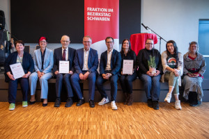 Alle Preisträger mit Petra Beer, Volkmar Thumser und Frederik Hintermayr