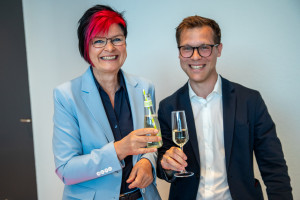 Grund zum Feiern: Petra Beer und Frederik Hintermayr